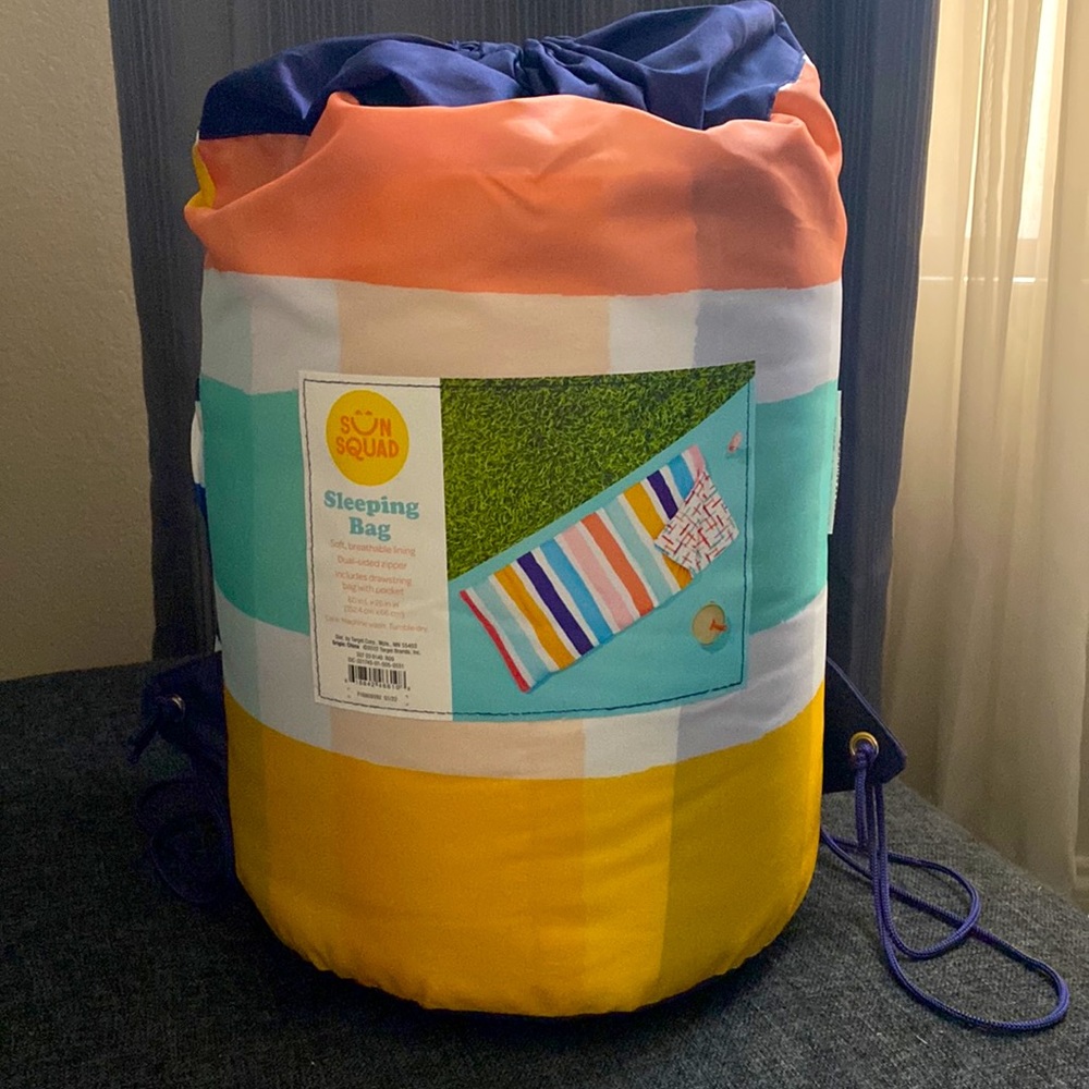 Kids' Printed Sleep Bag with
Carrying Bag Stripe